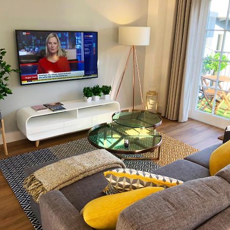 Parkside Penthouse Apartamento Yeovil Exterior foto