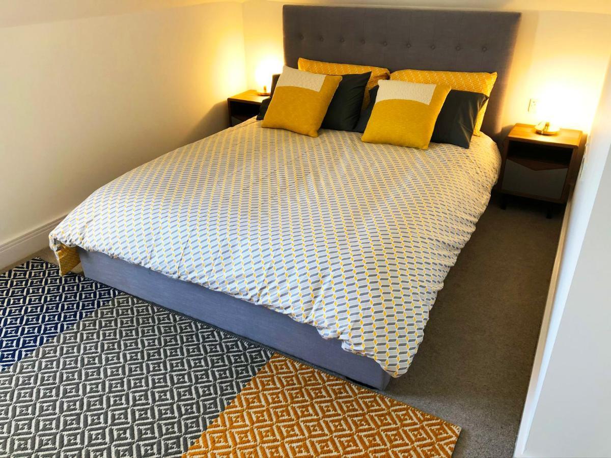 Parkside Penthouse Apartamento Yeovil Exterior foto